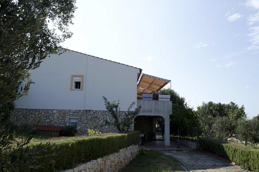 Apartments Krusvina Lun  Exterior photo